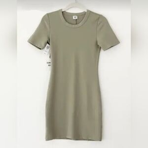 Sunday Best Aritzia; Callie Dress Seagrass Green Bodycon T Shirt; Size M; NWT